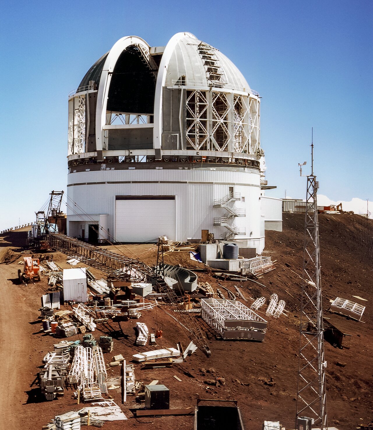 Gemini North under Construction | NOIRLab