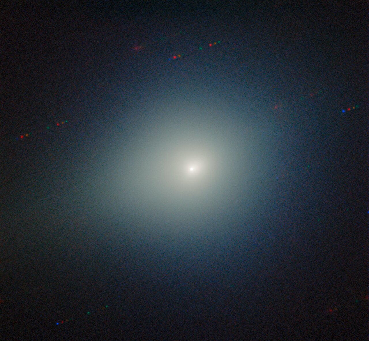 Gemini North Color Images Reveal Greenish Glow of Comet 3I/ATLAS