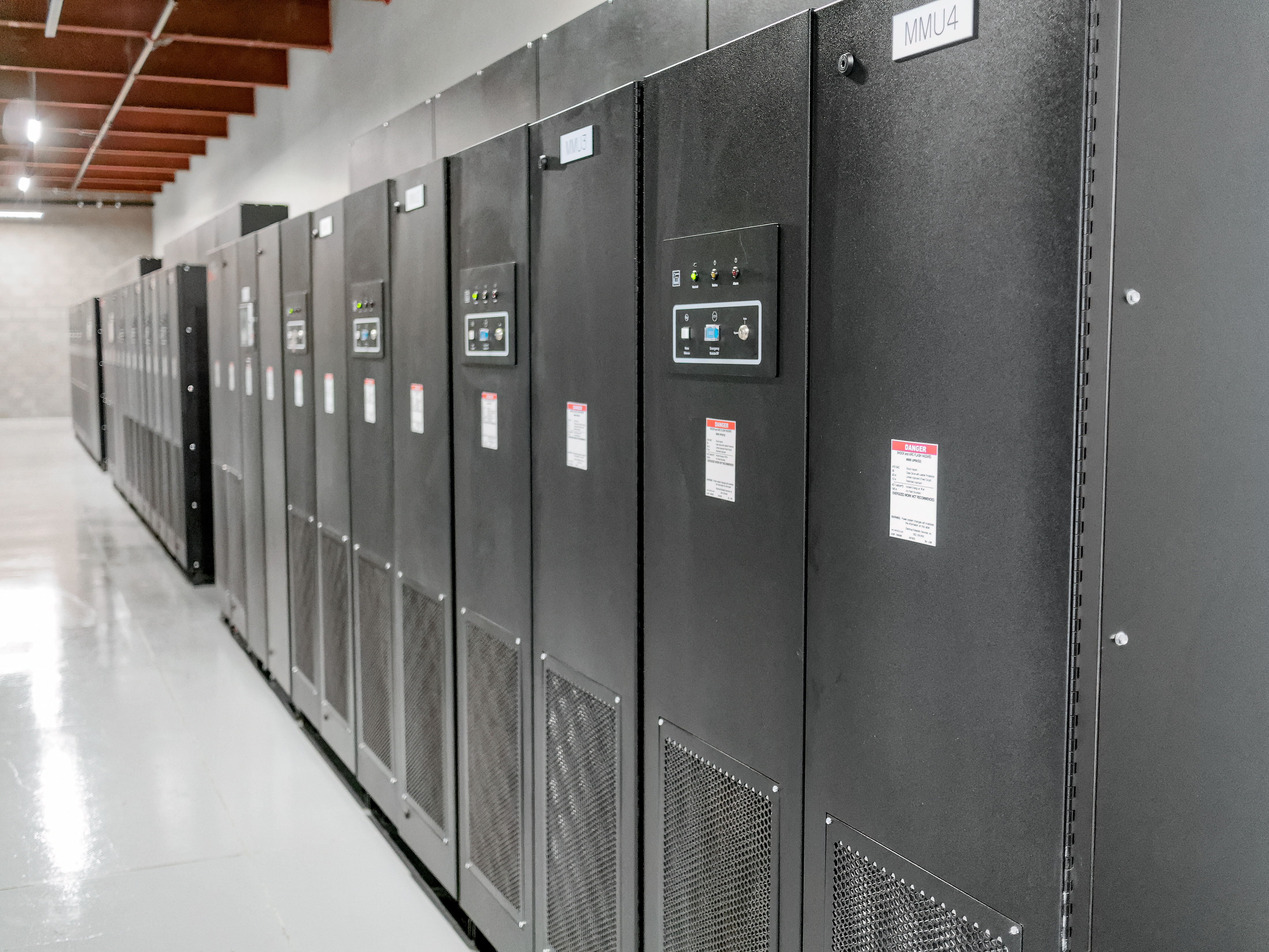 Rubin Data Rack The Rubin Data Management team tours the Stanford Research Computing ...