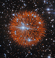 Filamentos do remanescente da supernova Pa 30, organizados em estruturas radiais com pequenos nós de gás