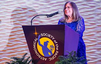 Connie Walker Receives ASP’s Andrew Fraknoi Supporters Award