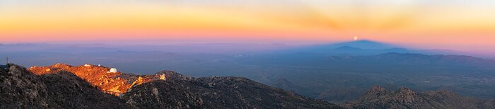 Anticrepuscular Rays and a Lunar Eclipse
