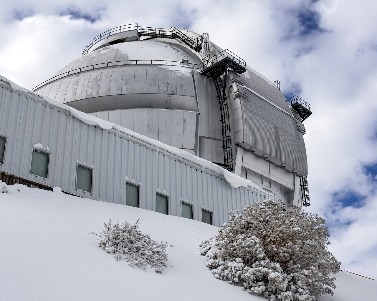 Gemini South Telescope Surrounded by Snow | NOIRLab