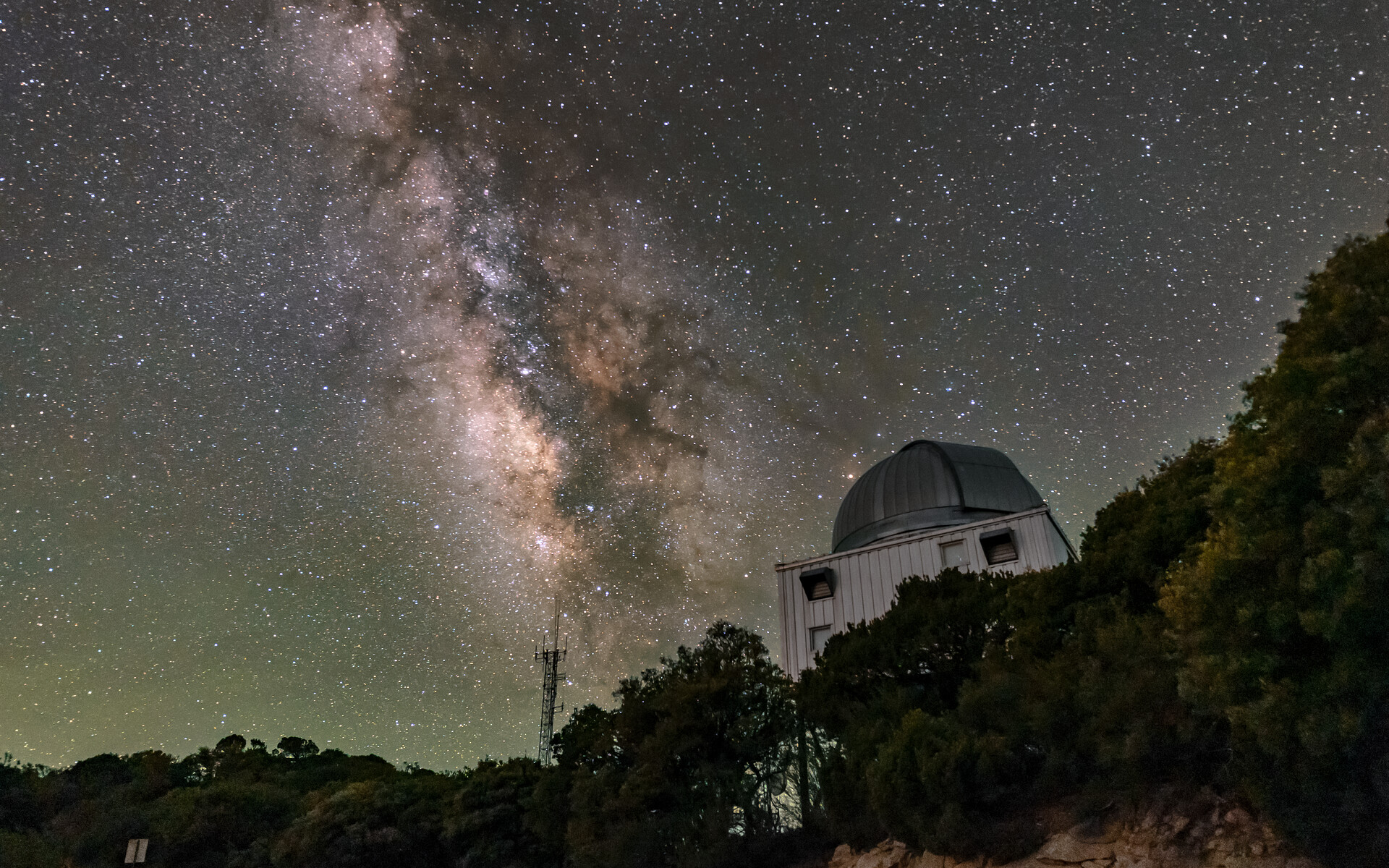 Spacewatch UA 1.8-meter Spacewatch Telescope and the Milky Way | NOIRLab